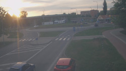 Křižovatka ulic Velká Dlážka a Polní