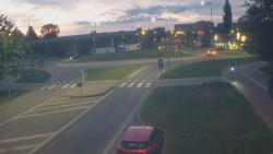 Křižovatka ulic Velká Dlážka a Polní