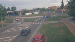 Křižovatka ulic Velká Dlážka a Polní