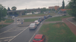 Křižovatka ulic Velká Dlážka a Polní