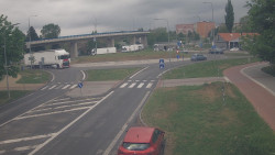 Křižovatka ulic Velká Dlážka a Polní