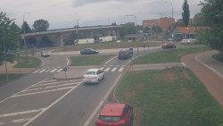 Křižovatka ulic Velká Dlážka a Polní