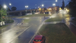 Křižovatka ulic Velká Dlážka a Polní