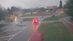 Křižovatka ulic Velká Dlážka a Polní