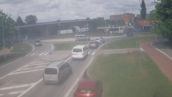 Křižovatka ulic Velká Dlážka a Polní