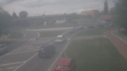 Křižovatka ulic Velká Dlážka a Polní