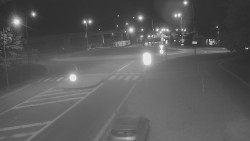 Křižovatka ulic Velká Dlážka a Polní