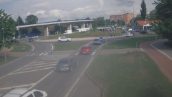 Křižovatka ulic Velká Dlážka a Polní