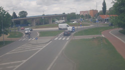 Křižovatka ulic Velká Dlážka a Polní