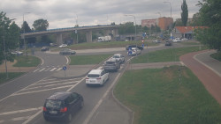 Křižovatka ulic Velká Dlážka a Polní