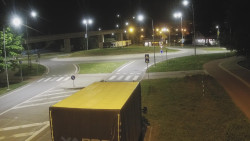 Křižovatka ulic Velká Dlážka a Polní