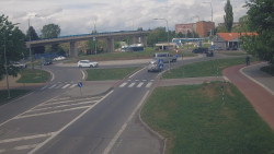 Křižovatka ulic Velká Dlážka a Polní