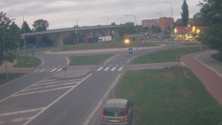Křižovatka ulic Velká Dlážka a Polní