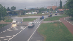 Křižovatka ulic Velká Dlážka a Polní