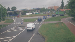 Křižovatka ulic Velká Dlážka a Polní