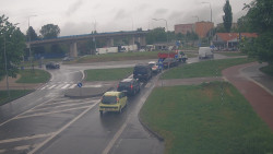 Křižovatka ulic Velká Dlážka a Polní