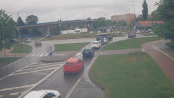 Křižovatka ulic Velká Dlážka a Polní