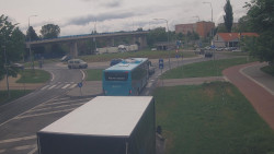 Křižovatka ulic Velká Dlážka a Polní