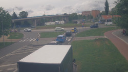 Křižovatka ulic Velká Dlážka a Polní