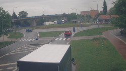 Křižovatka ulic Velká Dlážka a Polní