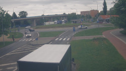 Křižovatka ulic Velká Dlážka a Polní