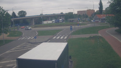 Křižovatka ulic Velká Dlážka a Polní