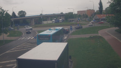 Křižovatka ulic Velká Dlážka a Polní