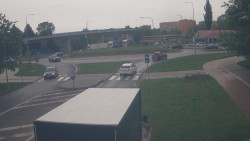 Křižovatka ulic Velká Dlážka a Polní