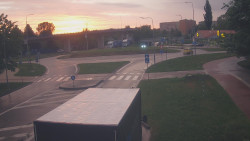 Křižovatka ulic Velká Dlážka a Polní