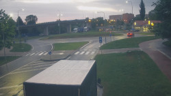 Křižovatka ulic Velká Dlážka a Polní