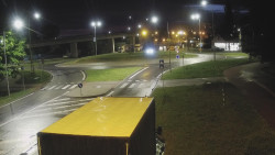 Křižovatka ulic Velká Dlážka a Polní
