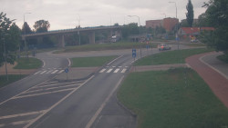 Křižovatka ulic Velká Dlážka a Polní