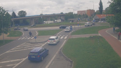 Křižovatka ulic Velká Dlážka a Polní