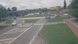 Křižovatka ulic Velká Dlážka a Polní