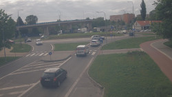 Křižovatka ulic Velká Dlážka a Polní