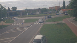 Křižovatka ulic Velká Dlážka a Polní