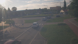 Křižovatka ulic Velká Dlážka a Polní