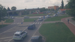 Křižovatka ulic Velká Dlážka a Polní