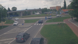 Křižovatka ulic Velká Dlážka a Polní