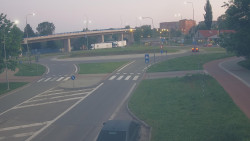 Křižovatka ulic Velká Dlážka a Polní