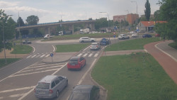 Křižovatka ulic Velká Dlážka a Polní