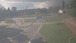Křižovatka ulic Velká Dlážka a Polní