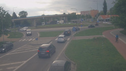 Křižovatka ulic Velká Dlážka a Polní