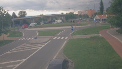 Křižovatka ulic Velká Dlážka a Polní
