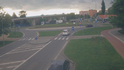 Křižovatka ulic Velká Dlážka a Polní