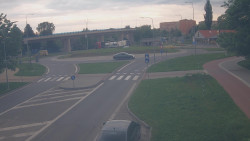 Křižovatka ulic Velká Dlážka a Polní