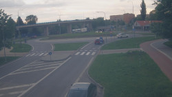 Křižovatka ulic Velká Dlážka a Polní