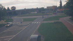 Křižovatka ulic Velká Dlážka a Polní