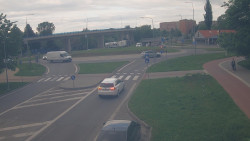 Křižovatka ulic Velká Dlážka a Polní