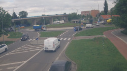 Křižovatka ulic Velká Dlážka a Polní